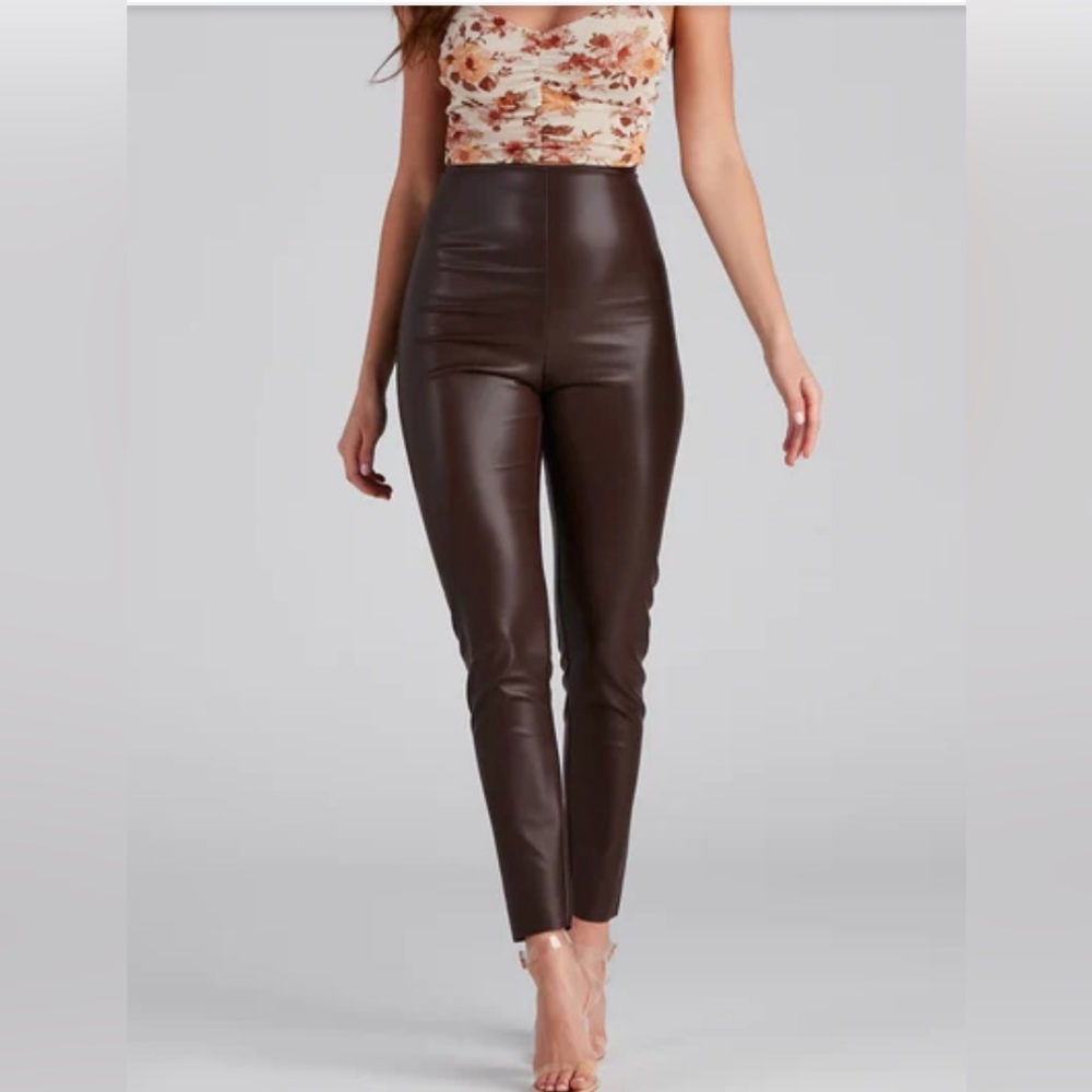 Windsor Brown Faux Leather Leggings size small